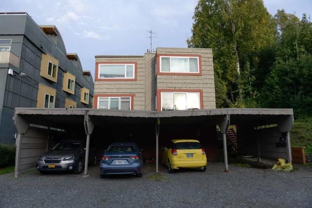 Modern Condo Steps From The Ocean Anchorage Exterior foto